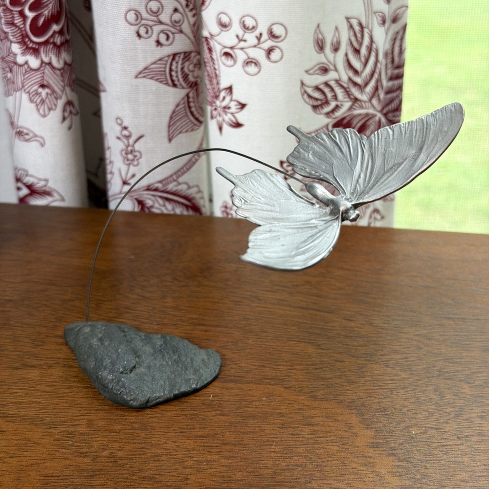 Vintage Hudson Pewter Floating Butterfly Figurine Wire Suspended Metal Base - Picture 10 of 10